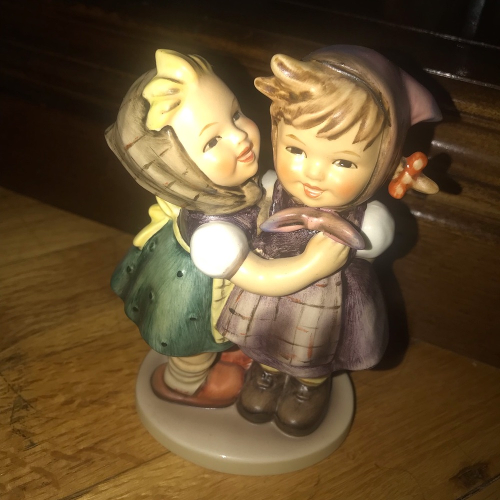 RARE HUMMEL ANTIQUE!💜